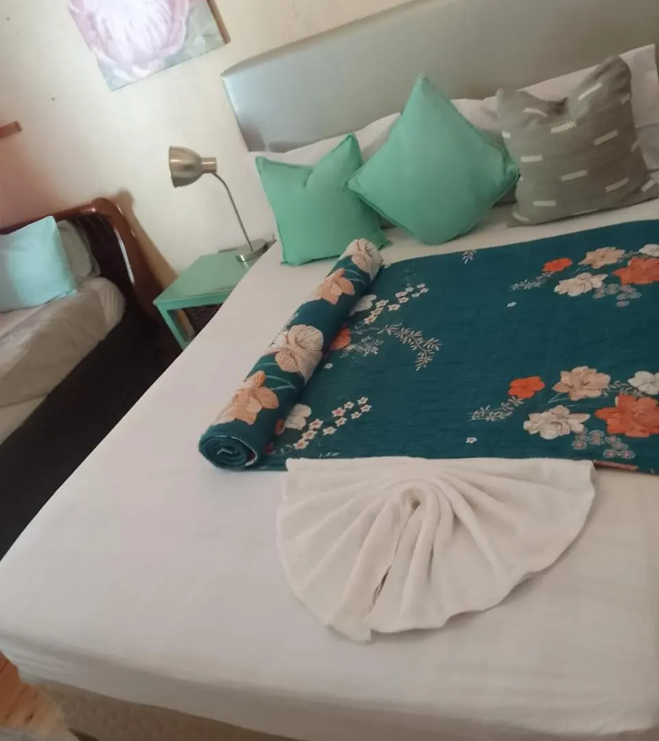 Bed and Breakfast Neo & Ruks Guest Houses Goodwood
