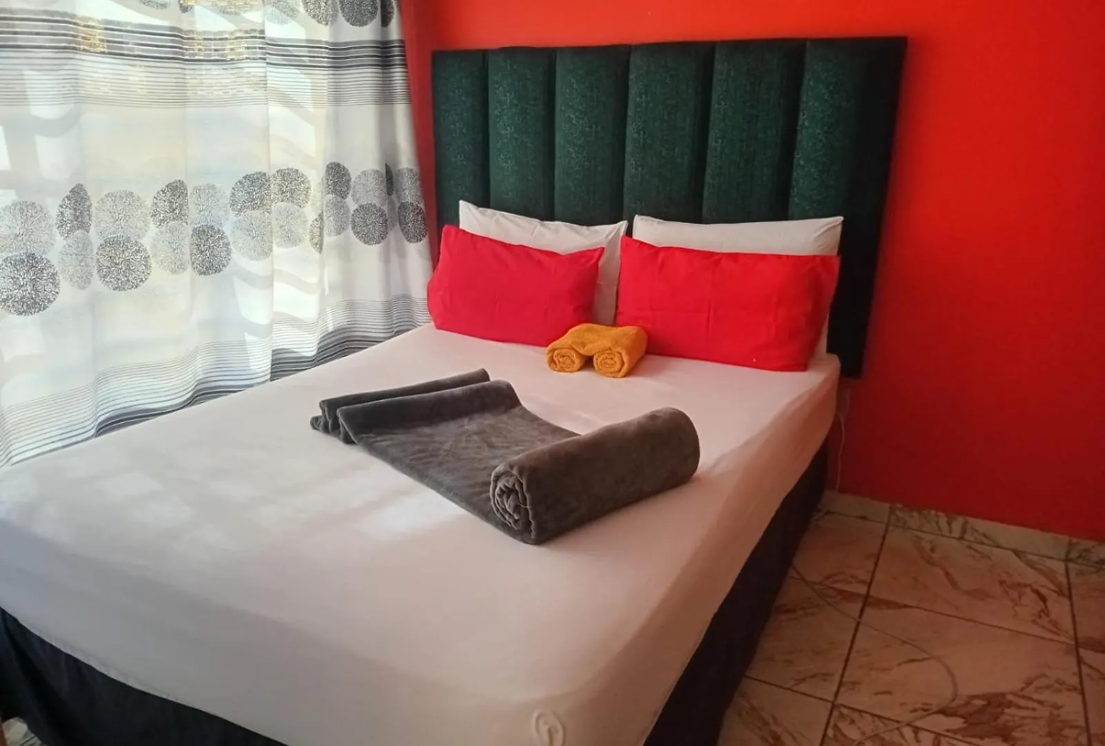 Bed and Breakfast Neo & Ruks Guest Houses Goodwood